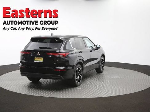 Used 2024 Mitsubishi Outlander SE AWD/4WD image 39