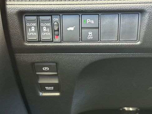 New 2026 Honda Odyssey Touring image 32