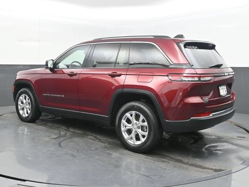 Used 2023 Jeep Grand Cherokee Limited AWD/4WD image 8