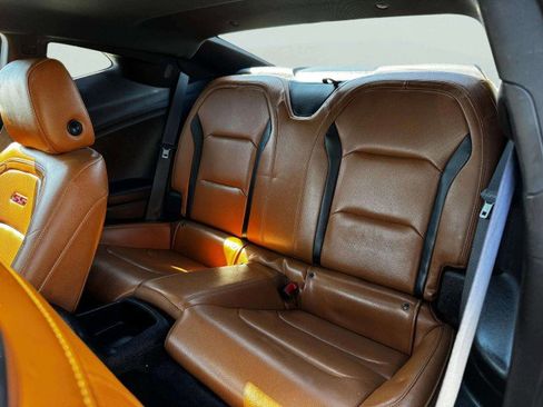 Used 2019 Chevrolet Camaro SS image 19