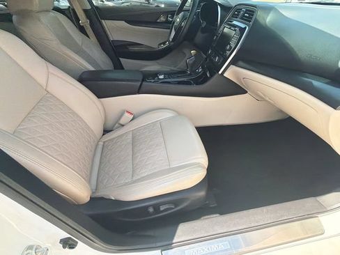 Used 2019 Nissan Maxima Platinum w/ Illumination Package FWD image 13