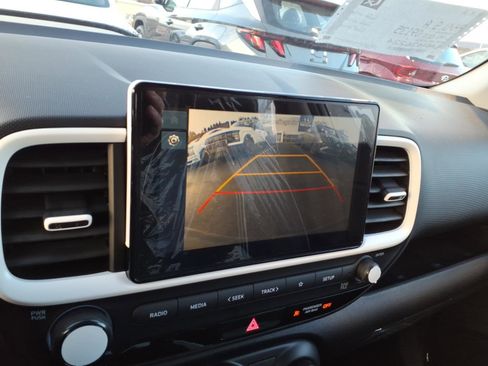 New 2026 Hyundai Venue SEL FWD image 7