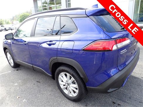 Certified 2023 Toyota Corolla Cross LE image 3