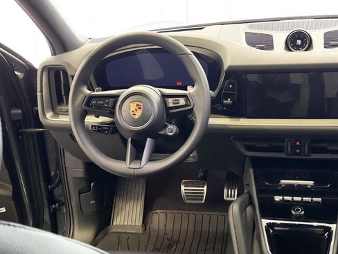 New 2026 Porsche Cayenne S image 20