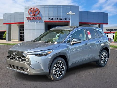 New 2026 Toyota Corolla Cross XLE FWD image 4