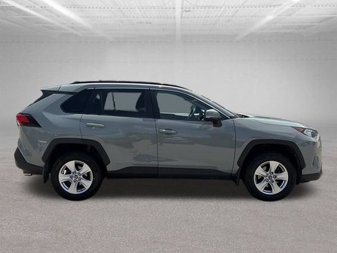 Used 2019 Toyota RAV4 XLE w/ Convenience Package AWD/4WD image 7