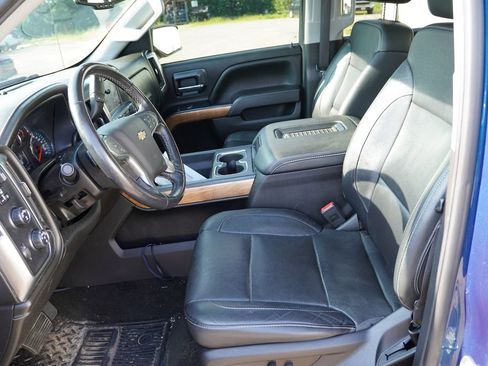Used 2018 Chevrolet Silverado 1500 LTZ w/ Sport Package AWD/4WD image 4