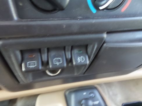 Used 1999 Jeep Wrangler Sport image 40