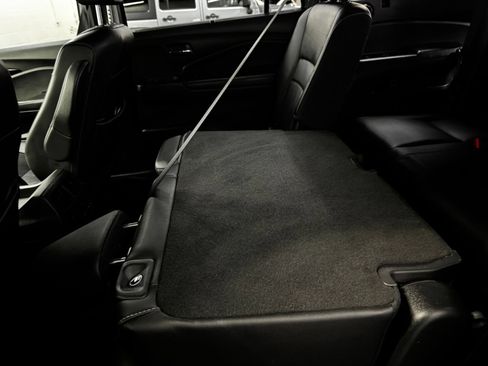 Used 2019 Honda Pilot Touring image 36