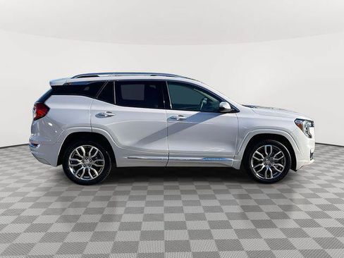 Used 2022 GMC Terrain Denali AWD/4WD image 4