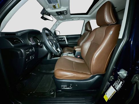 Used 2023 Toyota 4Runner Limited AWD/4WD image 17