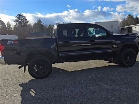 Used 2023 Toyota Tacoma SR5 image 9