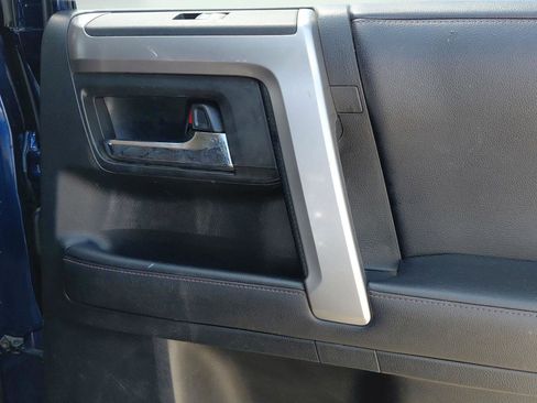 Used 2018 Toyota 4Runner Limited AWD/4WD image 17