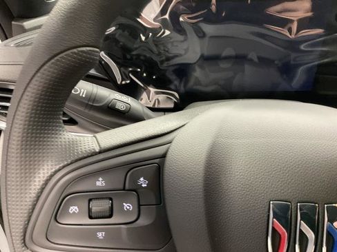 New 2025 Buick Envista Preferred image 14