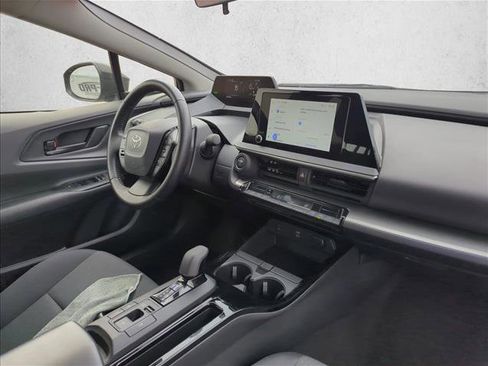 Used 2024 Toyota Prius LE image 21