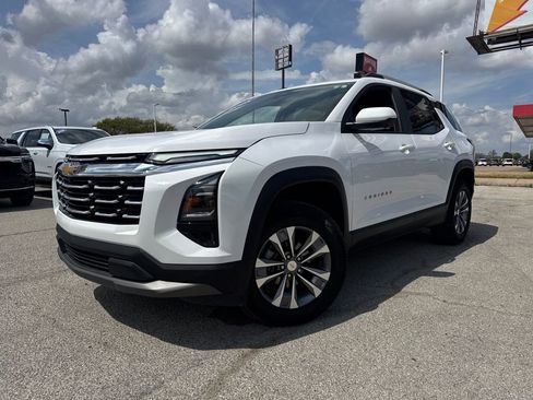 Used 2025 Chevrolet Equinox LT w/ Convenience Package II image 1