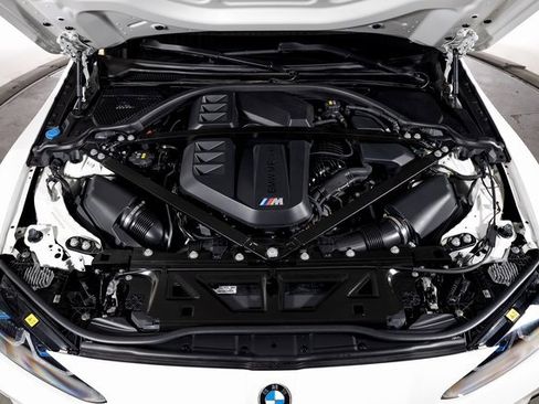 Used 2023 BMW M3 Competition w/ M Carbon Exterior Package image 10