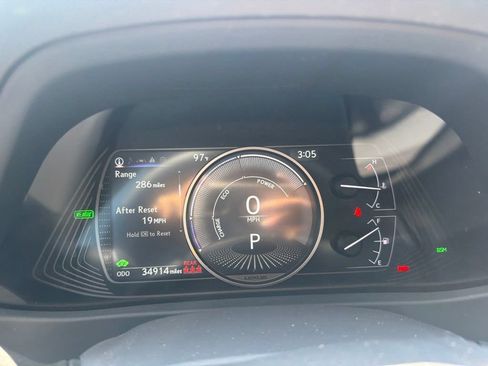 Used 2021 Lexus UX 250h w/ Premium Package AWD/4WD image 3