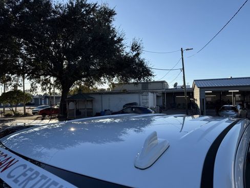 Used 2023 GMC Sierra 1500 AT4 w/ Technology Package image 12