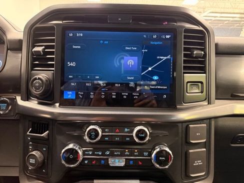 Used 2025 Ford F150 Lariat AWD/4WD image 42