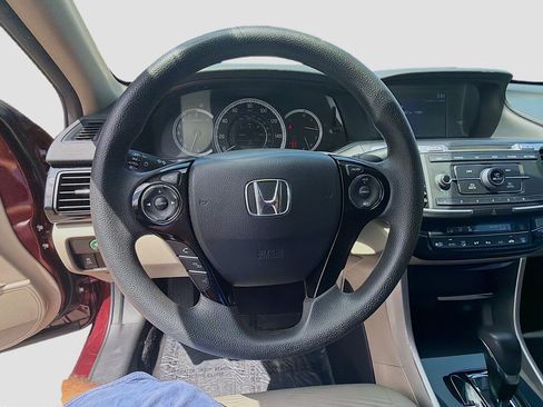 Used 2017 Honda Accord LX image 10