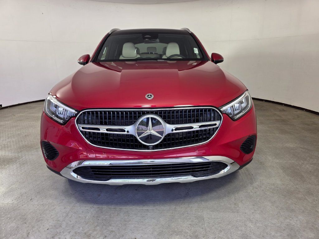 New 2027 Mercedes-Benz GLC 300 image 2