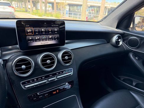 Used 2018 Mercedes-Benz GLC 300 image 12