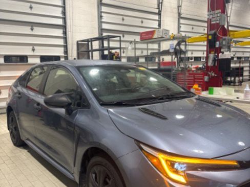 Used 2023 Toyota Corolla LE image 23