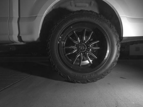 Used 2019 Ford F150 XLT image 14