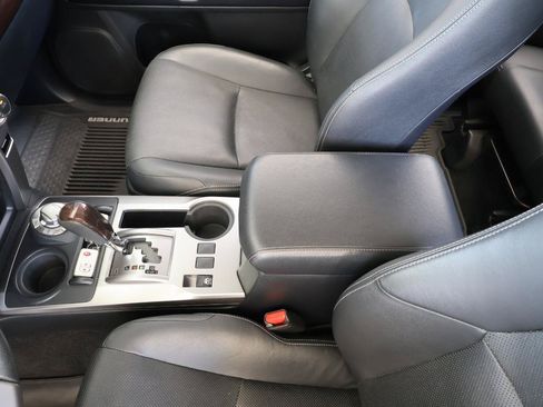 Used 2018 Toyota 4Runner Limited AWD/4WD image 42