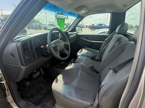 Used 2003 Chevrolet Silverado 2500 W/T AWD/4WD image 8