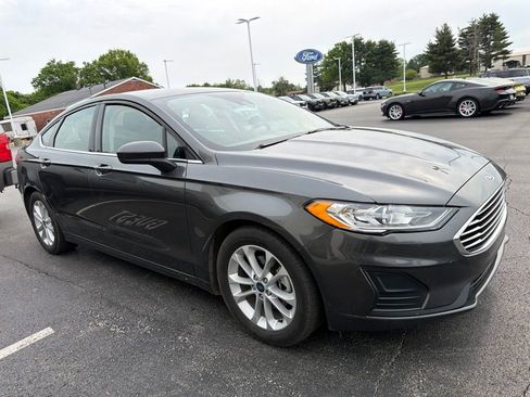 Used 2019 Ford Fusion SE FWD image 6