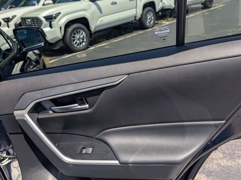Used 2025 Toyota RAV4 XLE Premium AWD/4WD image 17