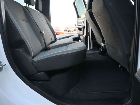 Used 2022 RAM 3500 Big Horn image 24