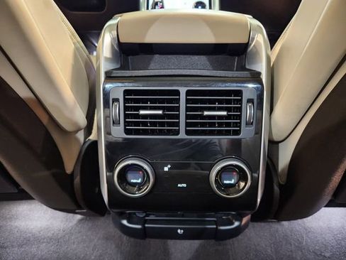 Used 2022 Land Rover Range Rover Sport HSE Silver Edition image 30