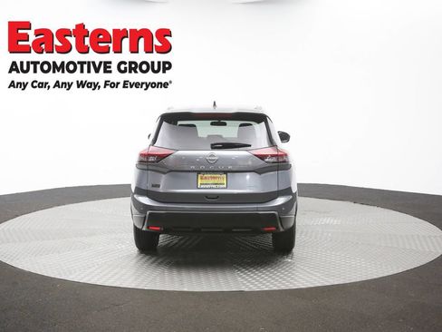 Used 2024 Nissan Rogue S AWD/4WD image 33