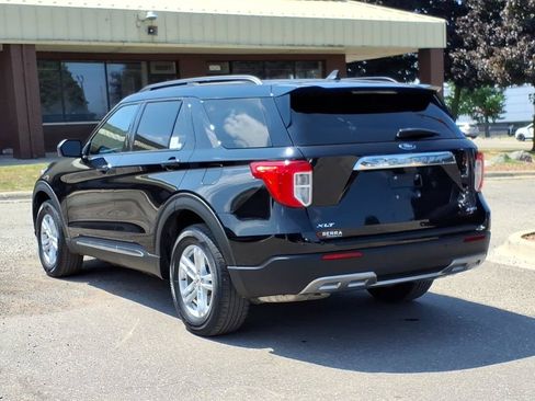 Used 2023 Ford Explorer XLT w/ Equipment Group 202A AWD/4WD image 3