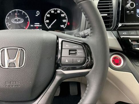 Certified 2026 Honda Odyssey EX-L image 24