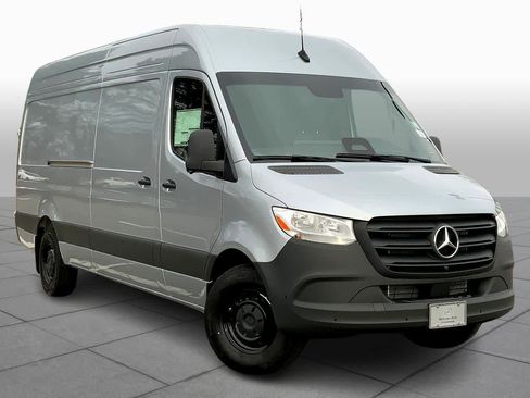 New 2026 Mercedes-Benz Sprinter 2500 image 2