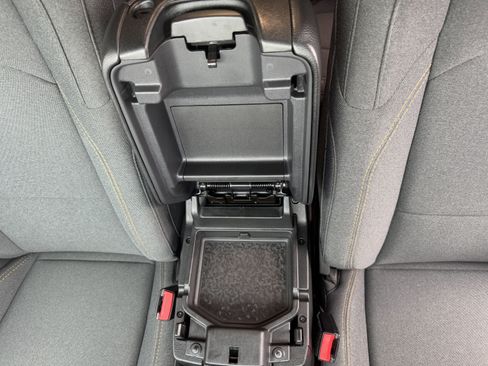 Used 2024 Jeep Wrangler Sport S image 25