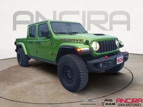 Certified 2025 Jeep Gladiator Mojave image 1