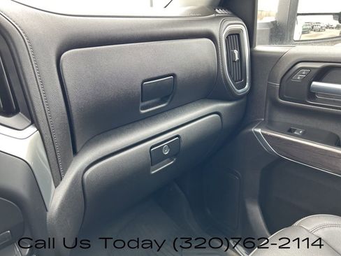 Certified 2022 Chevrolet Silverado 3500 LTZ image 23