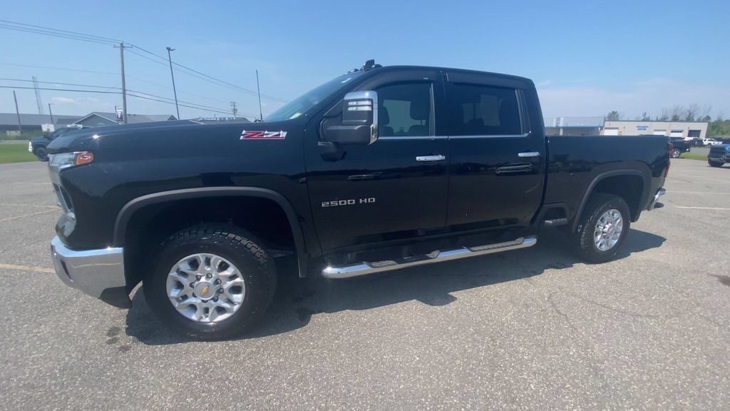 Certified 2024 Chevrolet Silverado 2500 LTZ w/ LTZ Plus Package AWD/4WD image 6