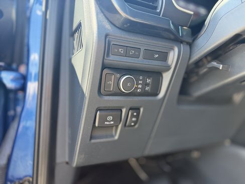 Used 2022 Ford F150 XLT w/ Equipment Group 302A High AWD/4WD image 40