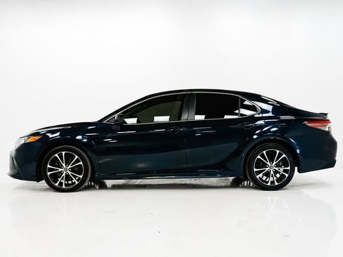 Used 2018 Toyota Camry SE image 21