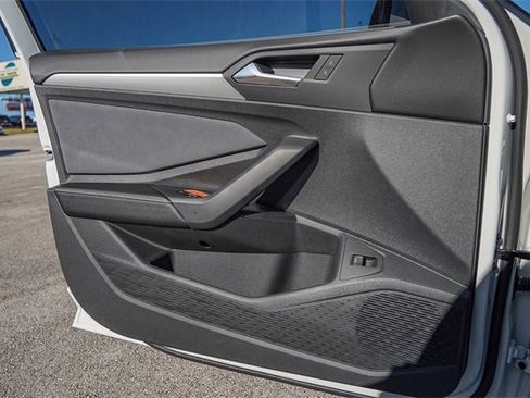 New 2026 Volkswagen Jetta SE image 16