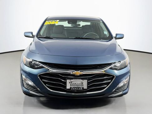 Used 2024 Chevrolet Malibu LT FWD image 2