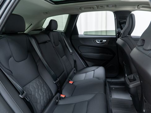 New 2026 Volvo XC60 B5 Core w/ Climate Package AWD/4WD image 24