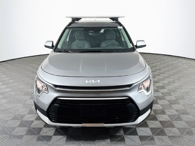 Used 2026 Kia Niro LX FWD image 2