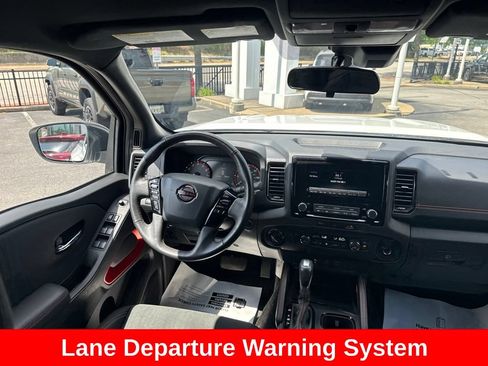 Used 2024 Nissan Frontier PRO-4X w/ Technology Package AWD/4WD image 18